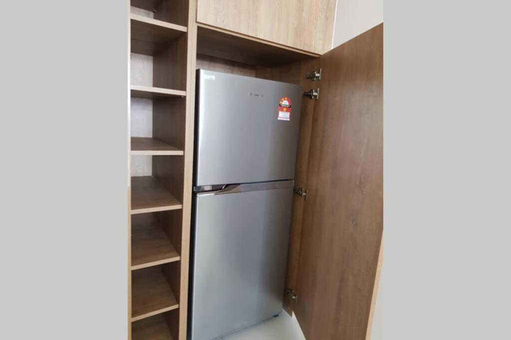 Timurbay Studio Apartment Facing Beautiful Beach Kuantan Buitenkant foto